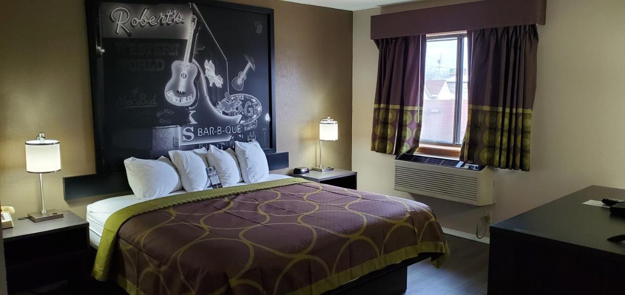 Super 8 By Wyndham Paris Hotel Exterior photo