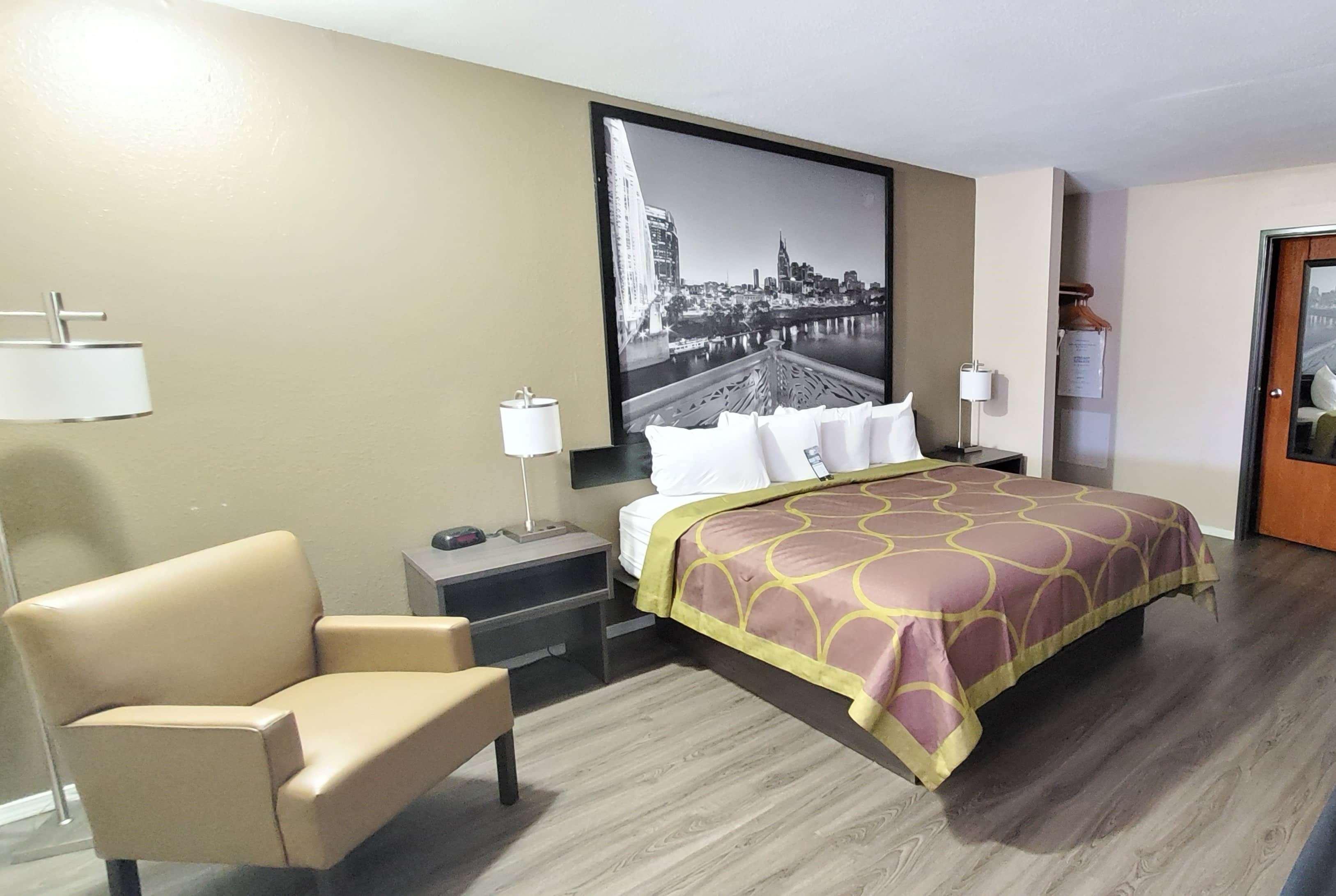 Super 8 By Wyndham Paris Hotel Exterior photo