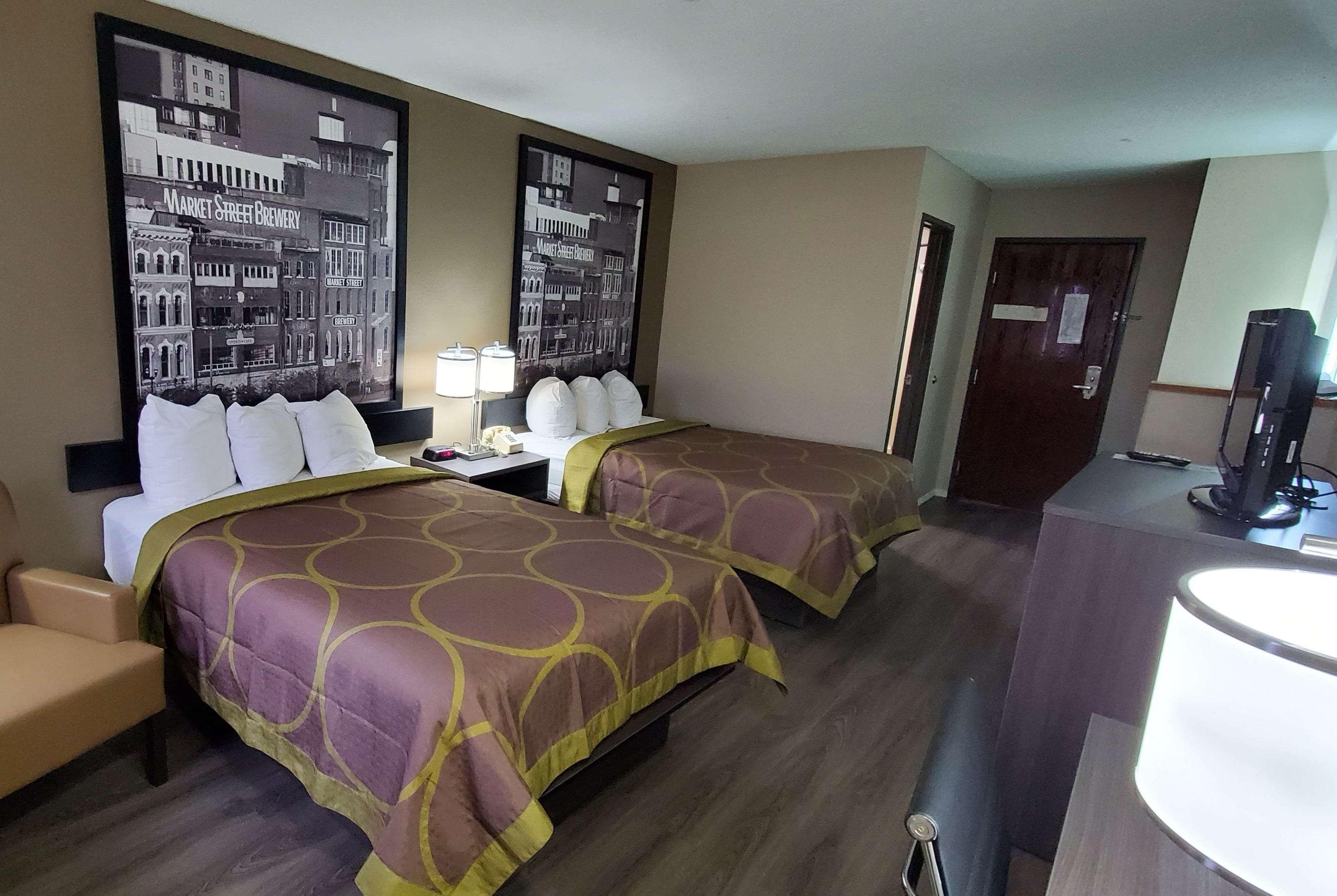 Super 8 By Wyndham Paris Hotel Exterior photo